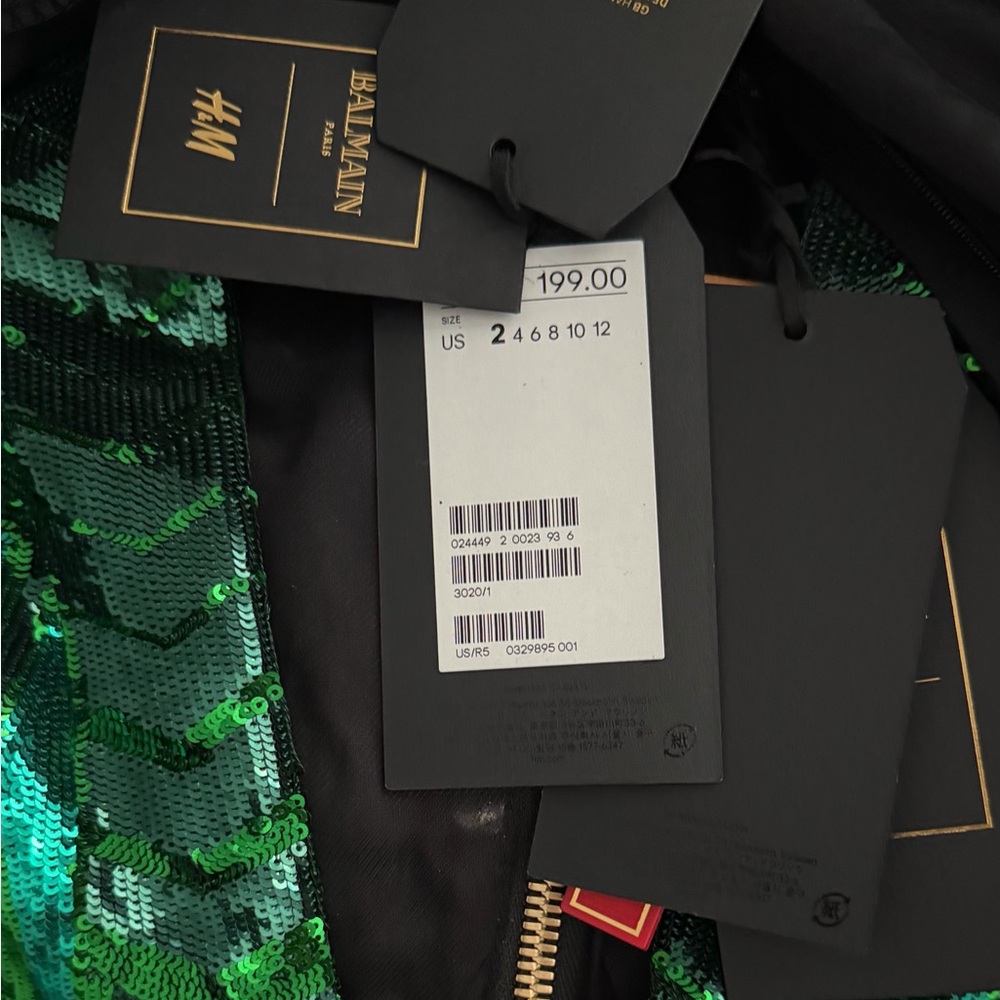 BALMAIN x H&M Emerald Sequin Long Sleeve Plunge Dress - Picture 6 of 6